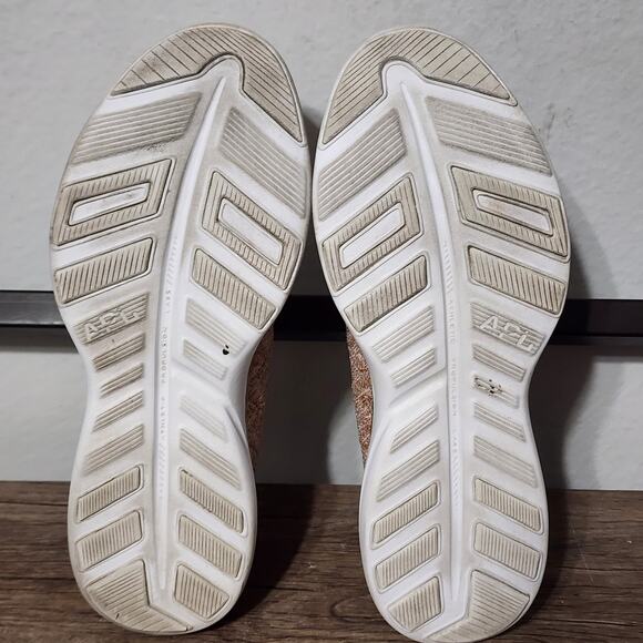 APL Athletic Propulsion Labs Techloom Phantom Women's Shoes Size 8.5 Rose Gold - Picture 6 of 9